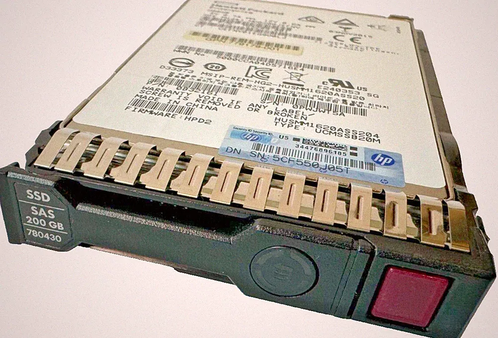 HP 780430-001 HP 200GB 12G SAS MS SFF SSD - 779179-001 765289-001 w/ CADDY NICE!